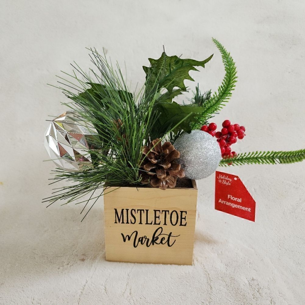 New Christmas Centerpiece Decor  